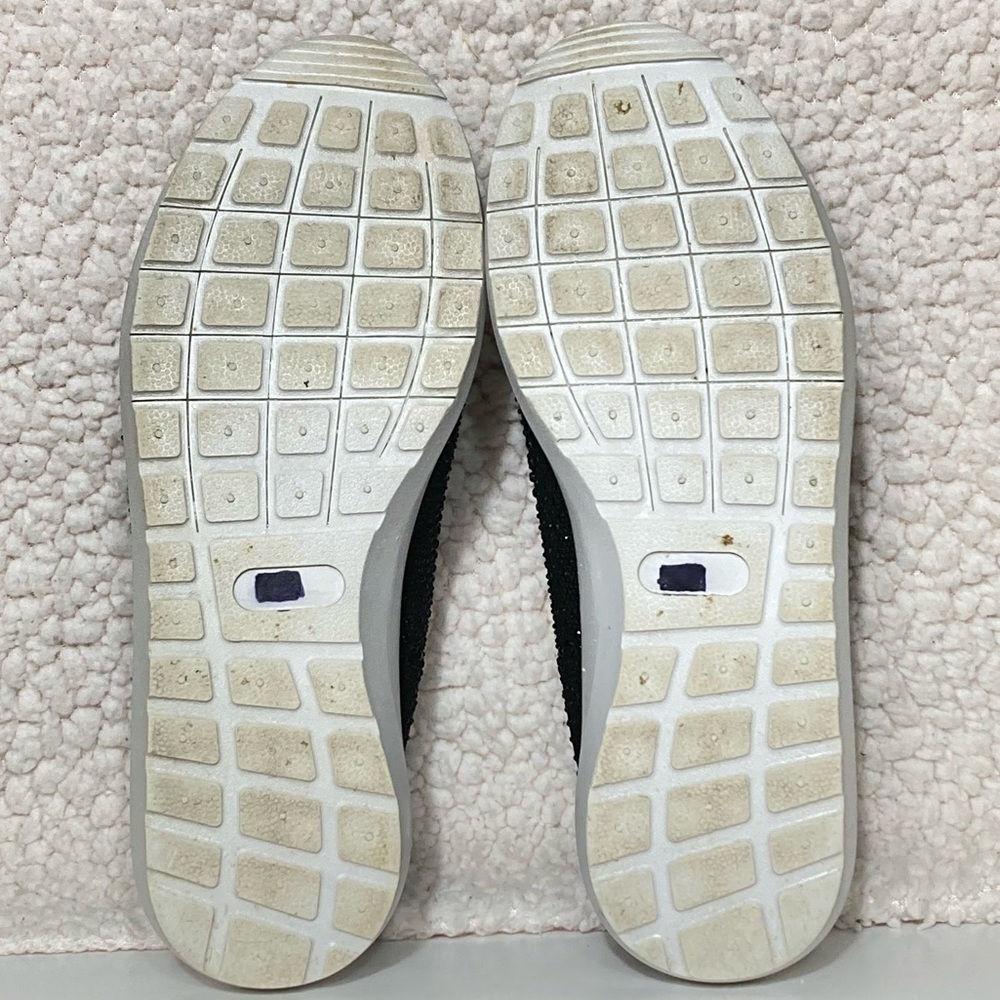 Cynthia Rowley Womens Black Beaded Knit Slip On Casual Shoes SZ US 7.5 - Picture 8 of 11